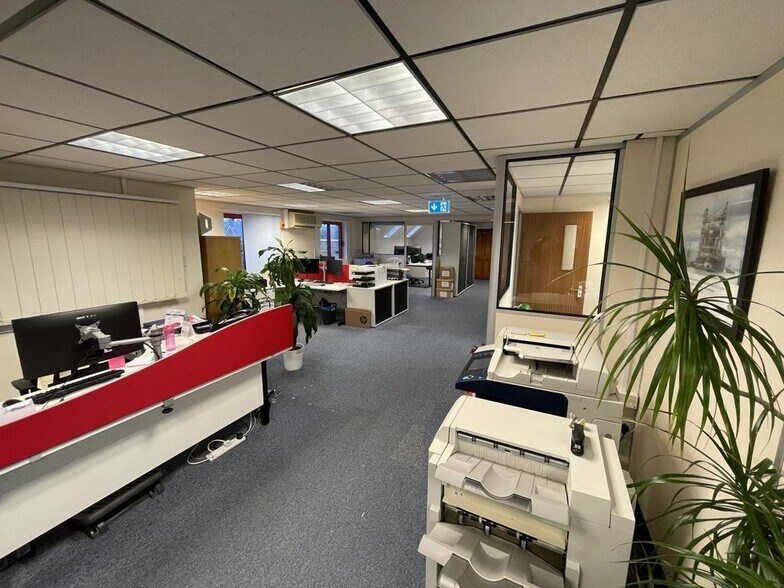 1-7 Commercial Rd, Paddock Wood à louer - Photo de l’immeuble – Image 3 sur 21