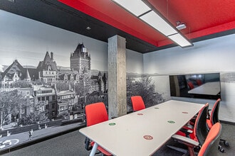 2475 Boul Laurier, Québec, QC à louer Photo intérieure– Image 2 sur 6