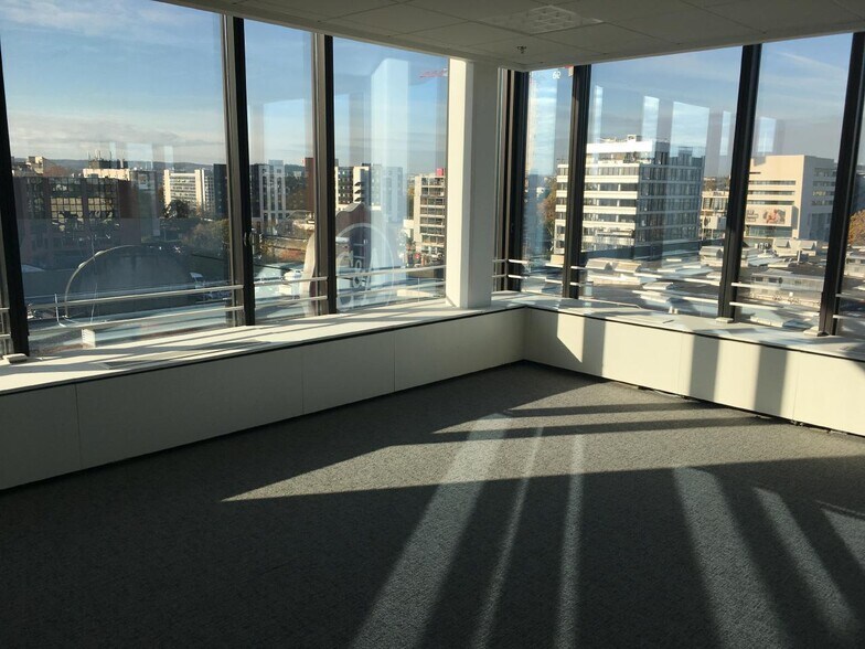 Bureau dans Cergy à louer - Photo de l’immeuble – Image 1 sur 12
