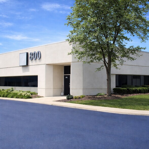 800 Kirts Blvd, Troy, MI à louer - Photo principale – Image 1 sur 1