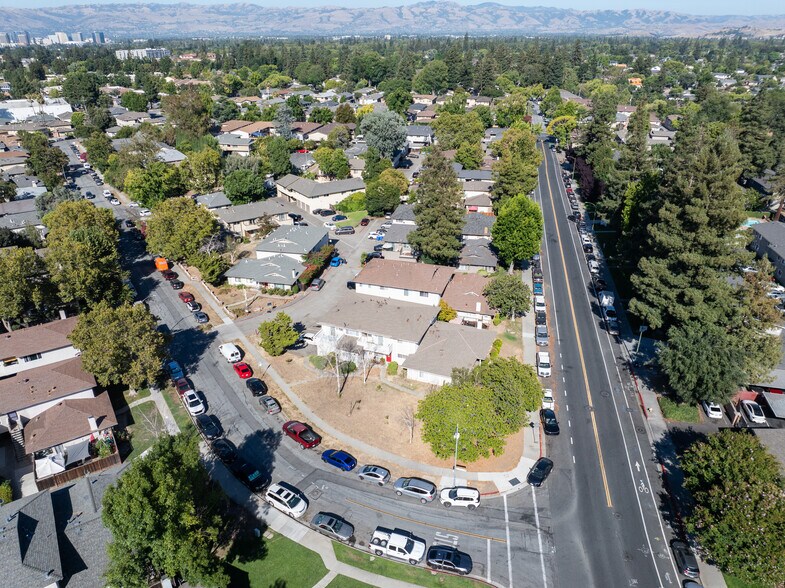 1793 Stokes St, San Jose, CA à vendre - Photo de l’immeuble – Image 3 sur 9