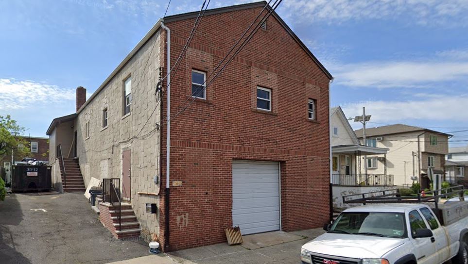 260 Chase Ave, Lyndhurst, NJ à louer - Photo de l’immeuble – Image 1 sur 9