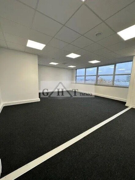 Bureau dans Alfortville à louer - Photo intérieure – Image 3 sur 4