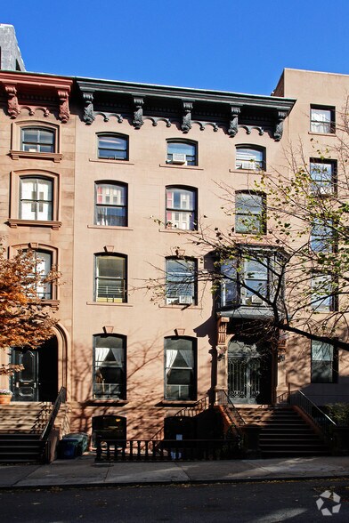 15 Pierrepont St, Brooklyn, NY à louer - Photo principale – Image 1 sur 7