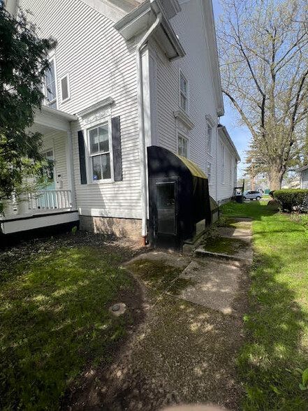 2131 Five Mile Line Rd, Penfield, NY à louer - Photo de l’immeuble – Image 3 sur 11