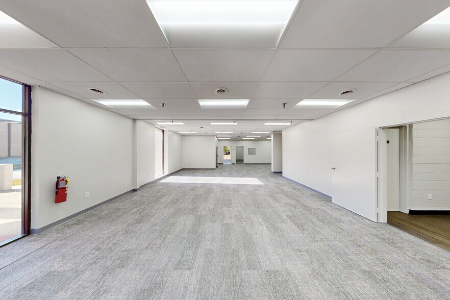 5675 Bucknell Dr SW, Atlanta, GA à louer - Photo de l’immeuble – Image 3 sur 17