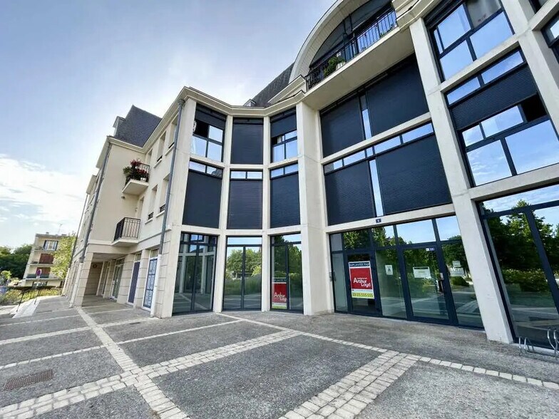Bureau dans Soissons à louer - Photo de l’immeuble – Image 1 sur 7