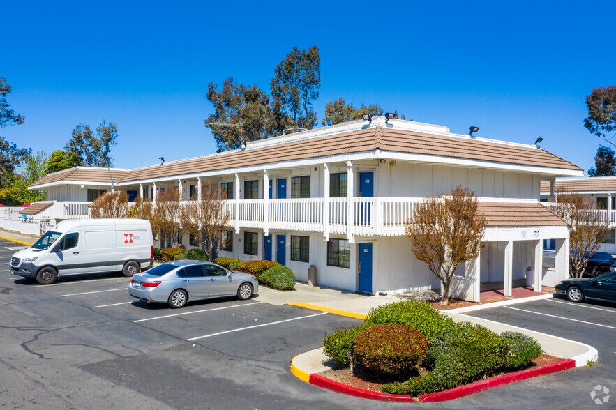 4673 Lassen Rd, Livermore, CA à vendre - Photo de l’immeuble – Image 2 sur 9