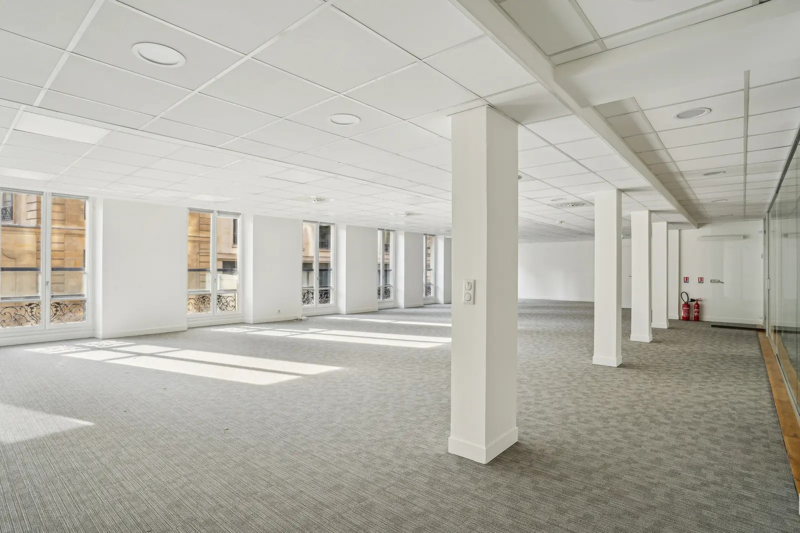 22 Rue Des Capucines, Paris à louer Photo intérieure– Image 1 sur 8