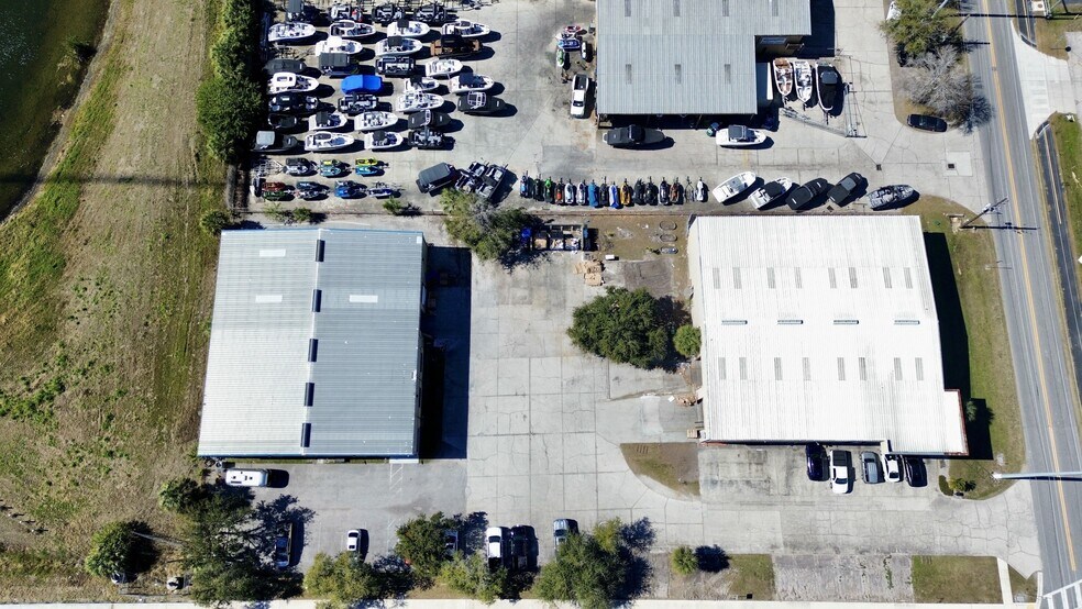 499 Douglas Rd E, Oldsmar, FL à vendre - Photo de l’immeuble – Image 2 sur 2