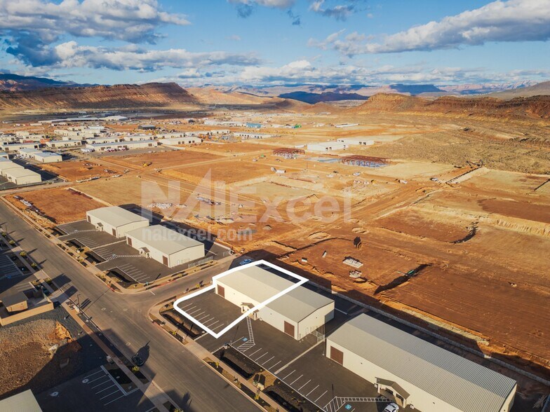1129 S Regional Park Rd, Hurricane, UT à louer - Photo de l’immeuble – Image 2 sur 10