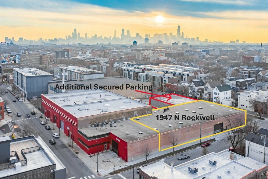 1947 N Rockwell St, Chicago, IL à louer - Photo de l’immeuble – Image 2 sur 6
