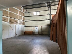 73-5576 Kauhola St, Kailua Kona, HI à louer Photo intérieure– Image 2 sur 3