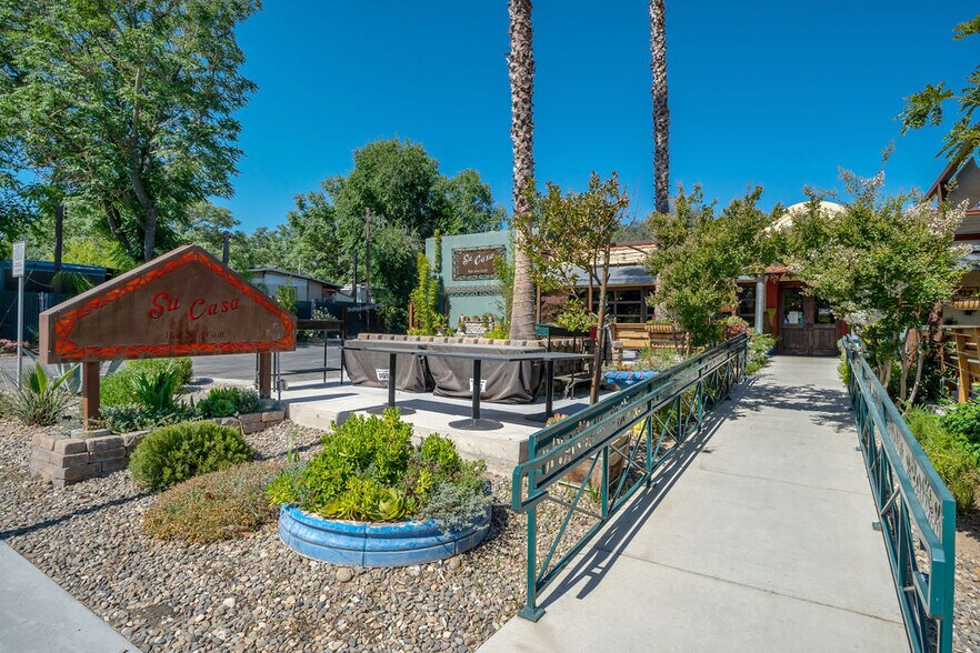 2927 Spring St, Paso Robles, CA à louer - Photo de l’immeuble – Image 2 sur 64