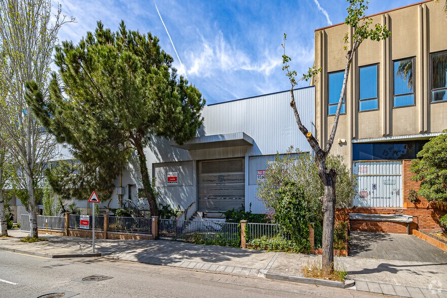 Industriel/Logistique dans Sant Boi de Llobregat, Barcelona à vendre - Photo de l’immeuble – Image 1 sur 7