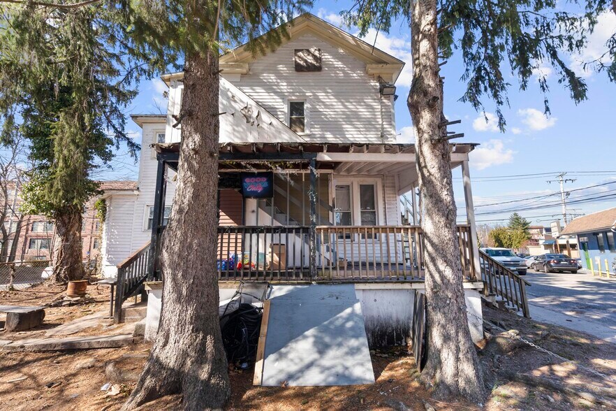 122 Derby Ave, New Haven, CT à vendre - Photo de l’immeuble – Image 3 sur 40