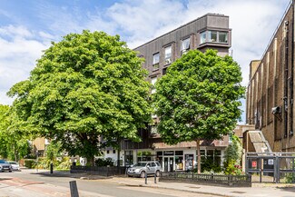 Plus de détails pour 2-4 Tufnell Park Rd, Londres - Local commercial à vendre