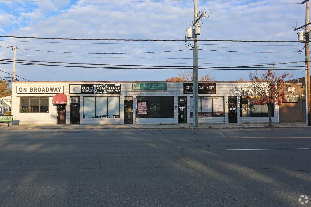 1502-1510 Broadway, Hewlett, NY à louer Photo intérieure– Image 1 sur 1