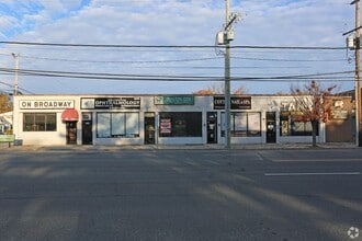 1502-1510 Broadway, Hewlett, NY à louer Photo intérieure– Image 1 sur 1