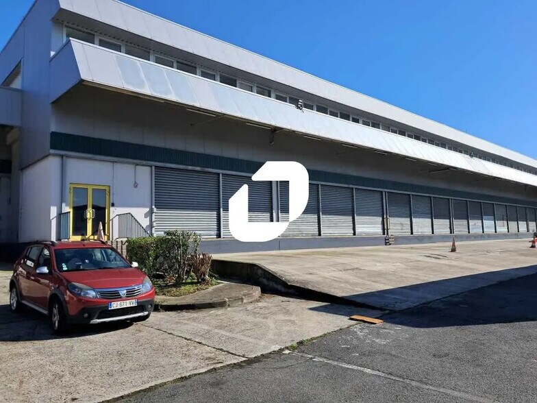 Industriel/Logistique dans Aulnay-sous-Bois à louer - Photo de l’immeuble – Image 3 sur 10