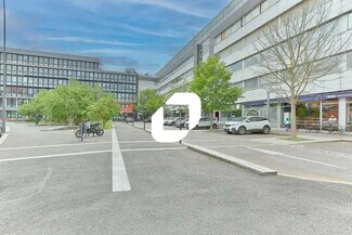 Plus de détails pour 503-507 Place Des Champs Elysées, Évry-Courcouronnes - Bureau à louer