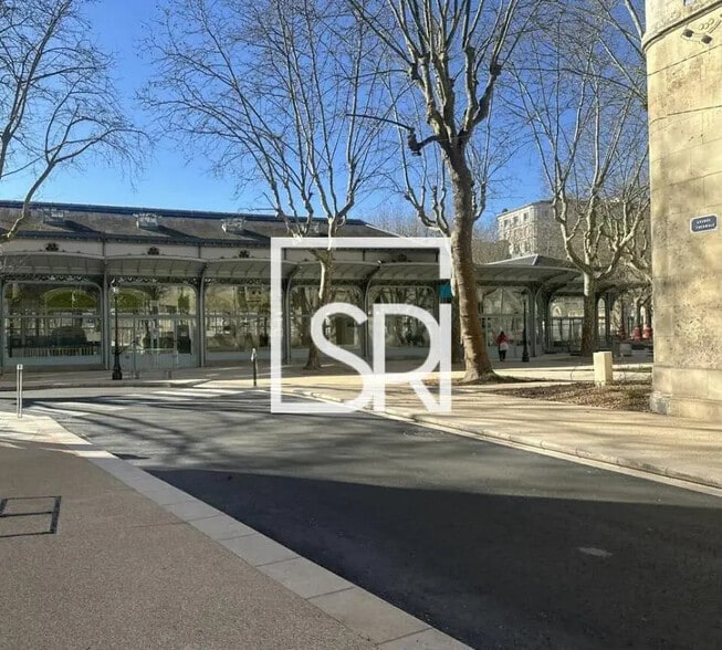 Local commercial dans Vichy à louer - Photo de l’immeuble – Image 3 sur 10