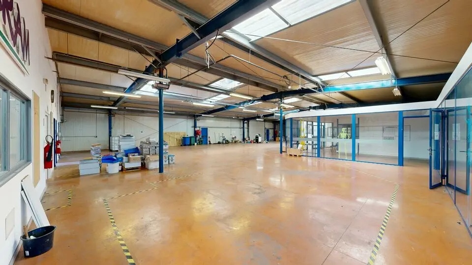 Local d'activités dans Limoges à vendre - Photo de l’immeuble – Image 3 sur 10