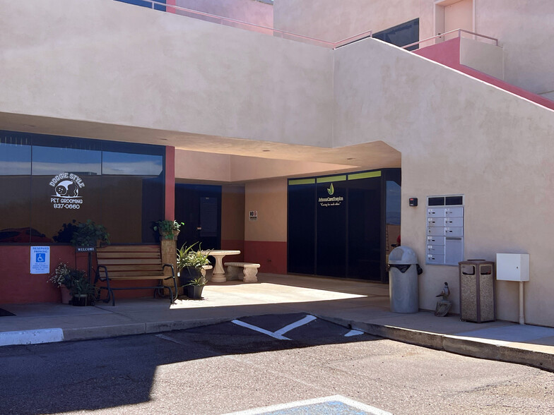 12035 N Saguaro Blvd, Fountain Hills, AZ à louer - Photo de l’immeuble – Image 3 sur 11