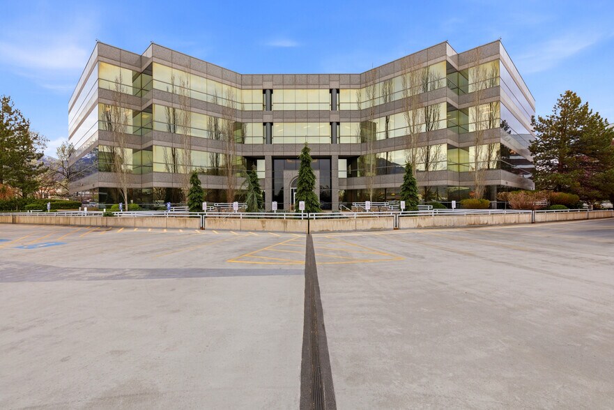 6995 S Union Park Ctr, Midvale, UT à louer - Photo principale – Image 1 sur 37