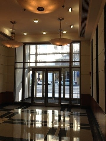 1100 H St NW, Washington, DC à louer - Hall d’entrée – Image 3 sur 26
