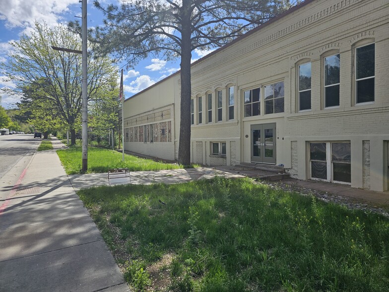 151 W Main St, New Castle, CO à louer - Photo principale – Image 1 sur 4