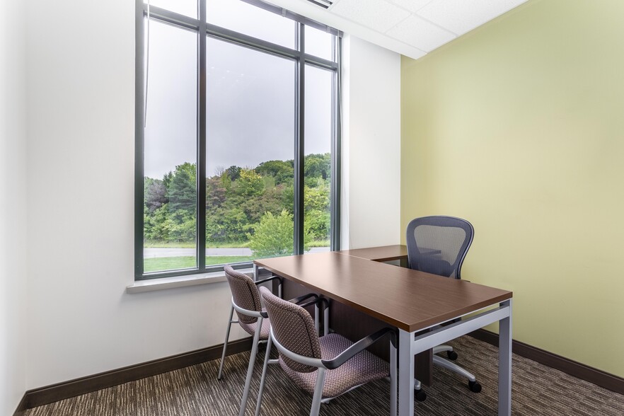 1201 NW Briarcliff Pkwy, Kansas City, MO à louer - Photo intérieure – Image 3 sur 10