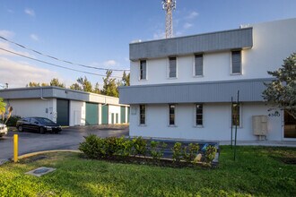 4202-4214 Peters Rd, Fort Lauderdale, FL à louer Photo de l’immeuble– Image 1 sur 1