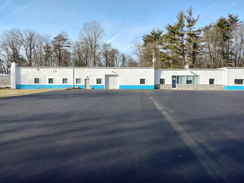 1605-1607 Ben Franklin Hwy E, Douglassville, PA à louer - Photo de l’immeuble – Image 1 sur 6