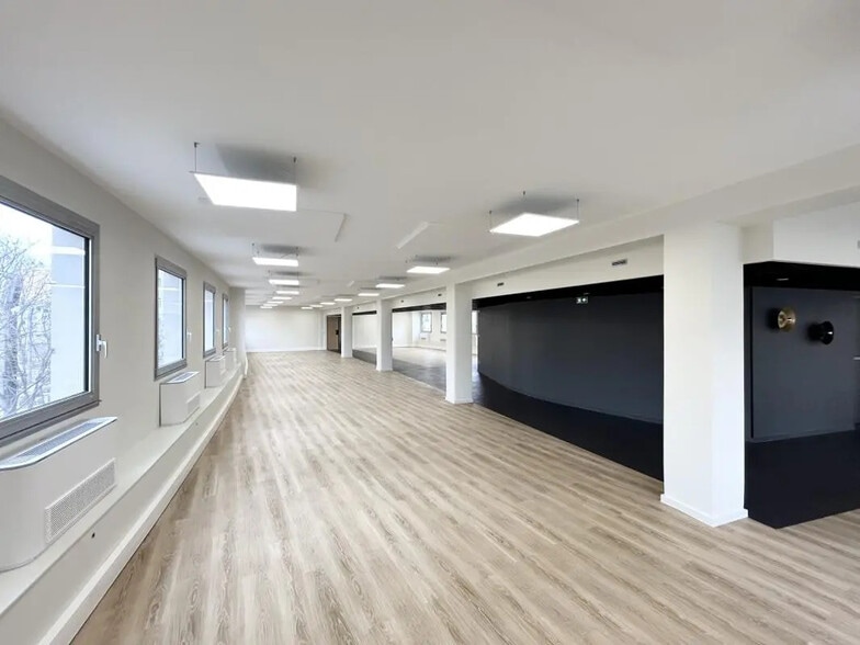 3-6 Place Charles Hernu, Villeurbanne à louer - Photo de l’immeuble – Image 3 sur 9