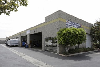 Plus de détails pour 510-516 Gilbert St, Fullerton, CA - Local commercial à louer