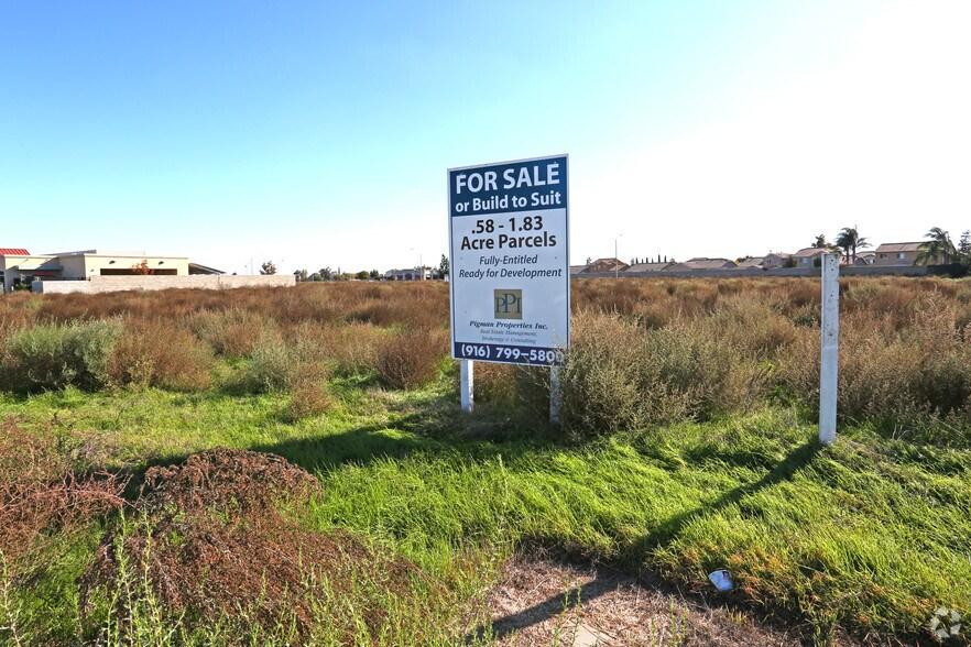 6 Commercial lots for sale in Atwater portefeuille de 6 biens à vendre sur LoopNet.fr - Photo principale – Image 2 sur 8
