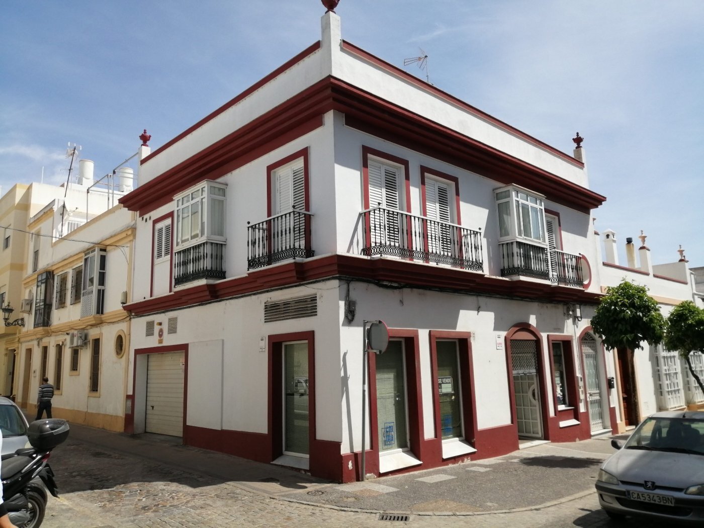 Local commercial dans San Fernando, Cádiz à vendre Photo de l’immeuble– Image 1 sur 13