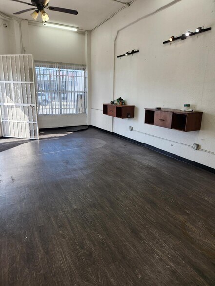 2822 W Slauson Ave, Los Angeles, CA à louer - Photo de l’immeuble – Image 2 sur 4