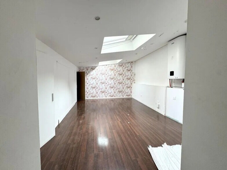 Bureau dans Versailles à louer - Photo intérieure – Image 3 sur 14