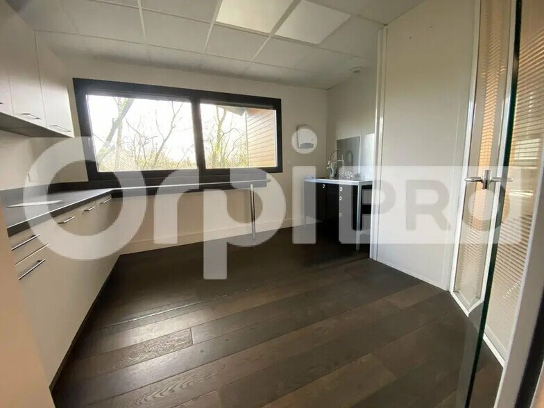 Bureau dans Dardilly à louer - Photo intérieure – Image 2 sur 15