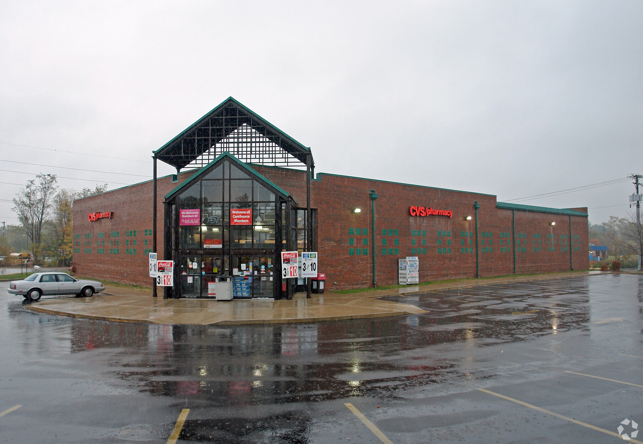 1785 Woodman Dr, Dayton, OH à louer Photo principale– Image 1 sur 8