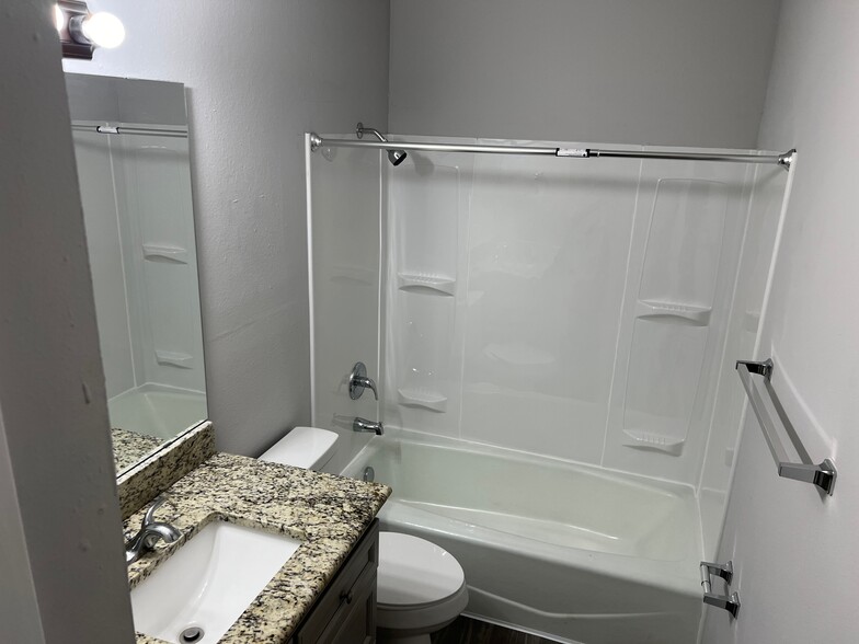 2200 Bancroft St, Lake Charles, LA à vendre - Photo intérieure – Image 3 sur 35