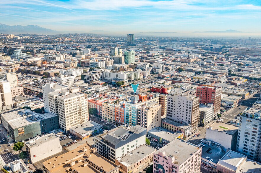 746 S Los Angeles St, Los Angeles, CA à vendre - Photo de l’immeuble – Image 3 sur 16