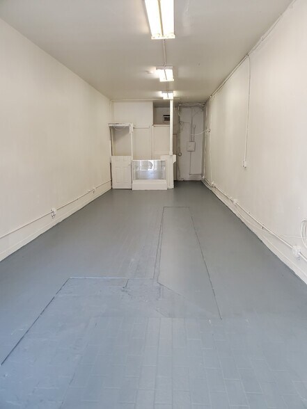 7312-7316 S San Pedro St, Los Angeles, CA à louer - Photo intérieure – Image 2 sur 5