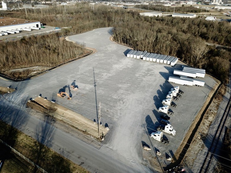 1730 J P Hennessy Dr, La Vergne, TN à louer - Aérien – Image 2 sur 5