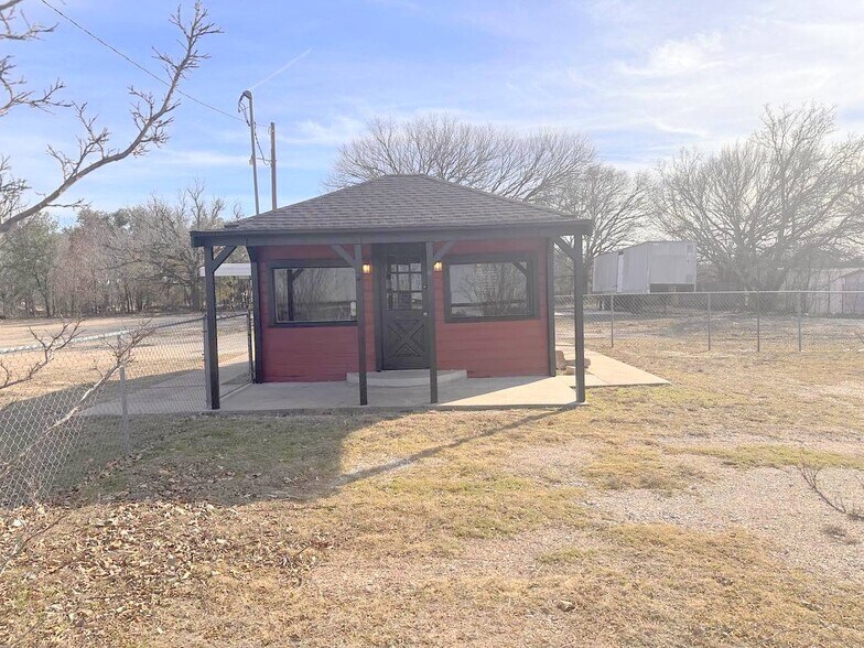 2040 Fort Worth Hwy, Weatherford, TX à vendre - Photo de l’immeuble – Image 3 sur 4