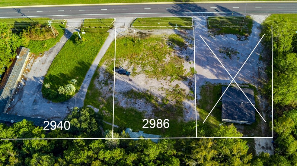 US-17 Commercial Lots portefeuille de 2 biens à vendre sur LoopNet.fr - Photo principale – Image 1 sur 2