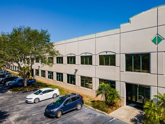 Plus de détails pour 3001 Gateway Centre Pky, Pinellas Park, FL - Industriel/Logistique à louer