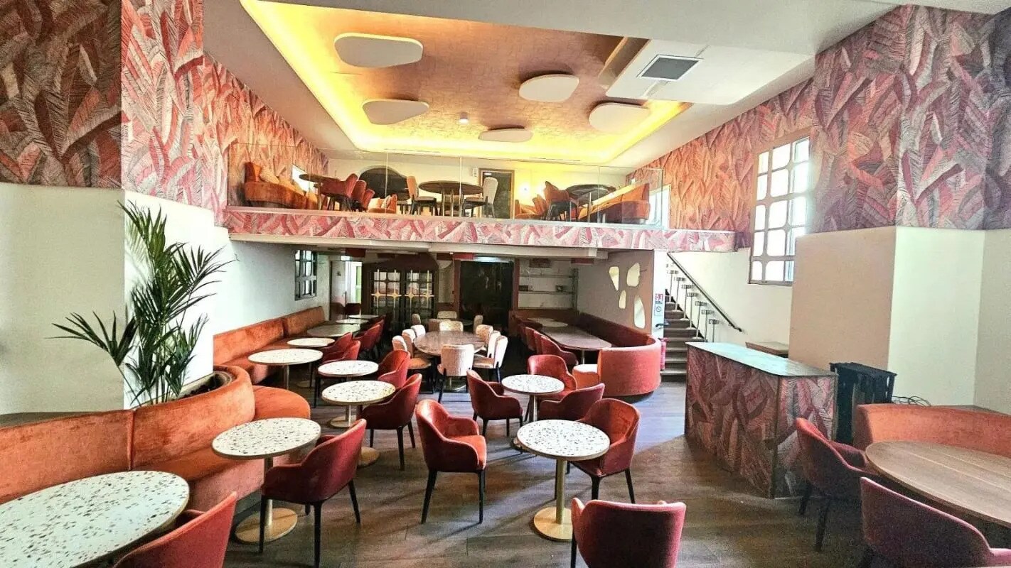 Local commercial dans Nice à louer Photo de l’immeuble– Image 1 sur 10